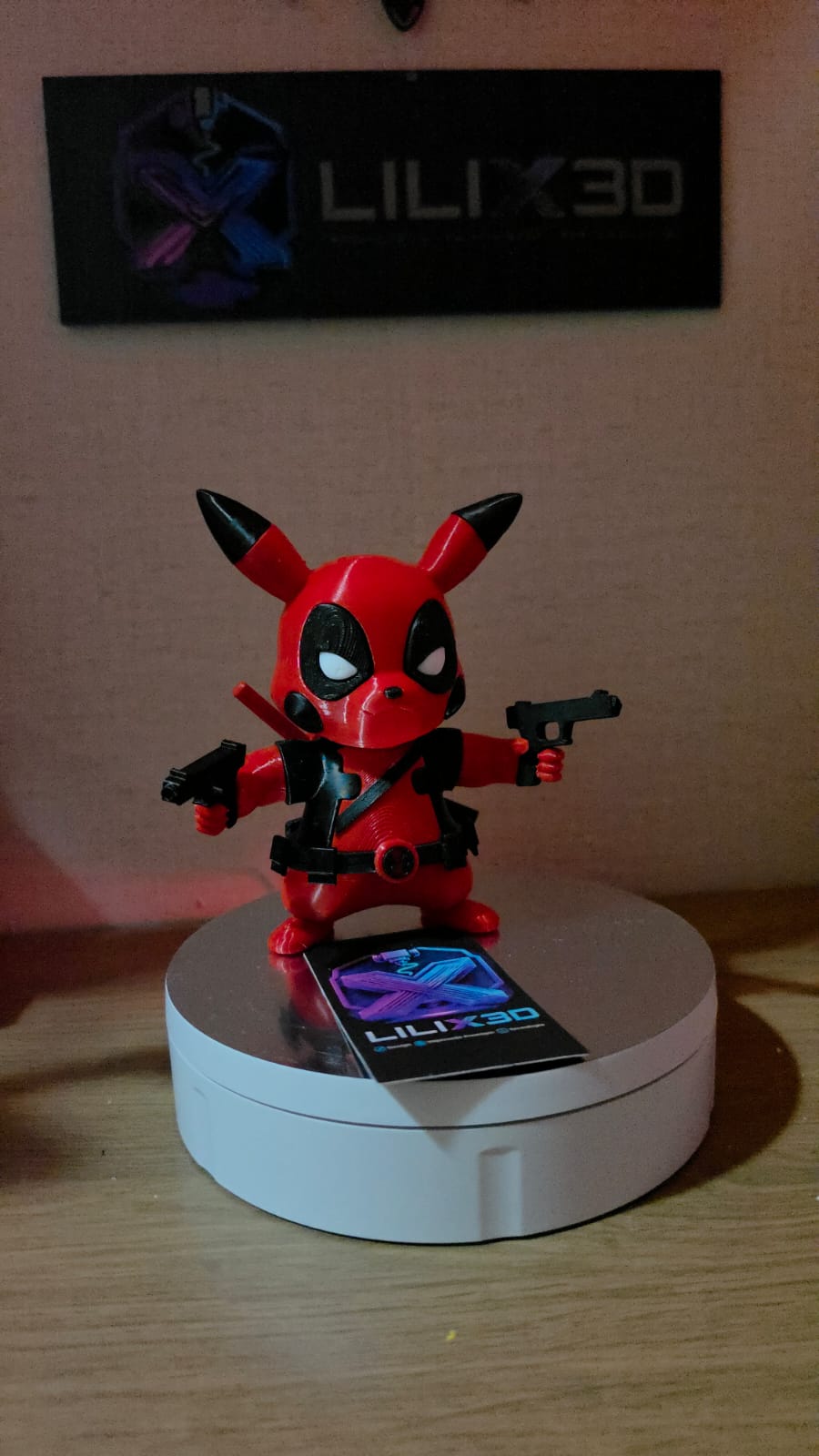 Pikachu Herói Deadpool - Imagem 1